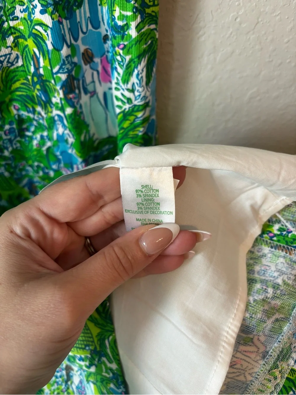 NEW Lilly Pulitzer Mila Stretch Shift Dress In Sprout Green Lilly On Holiday - Picture 9 of 9